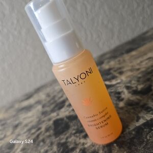Brightening Serum with Orange Tint